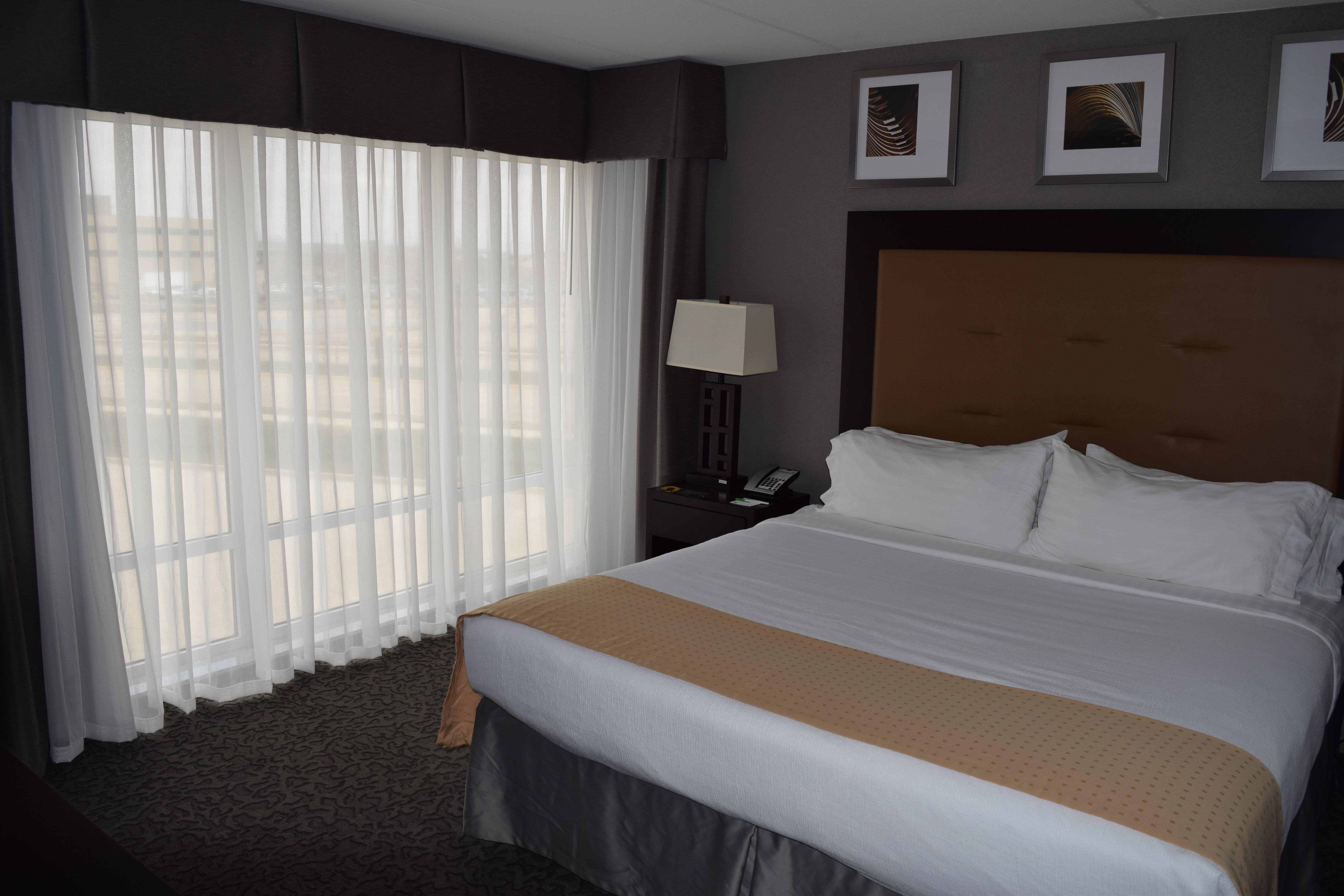 Holiday Inn And Suites East Peoria By Ihg Exterior foto